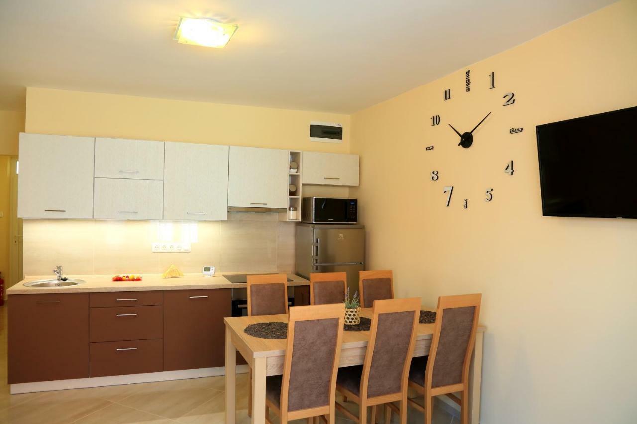 Maria Apartman Печ Экстерьер фото