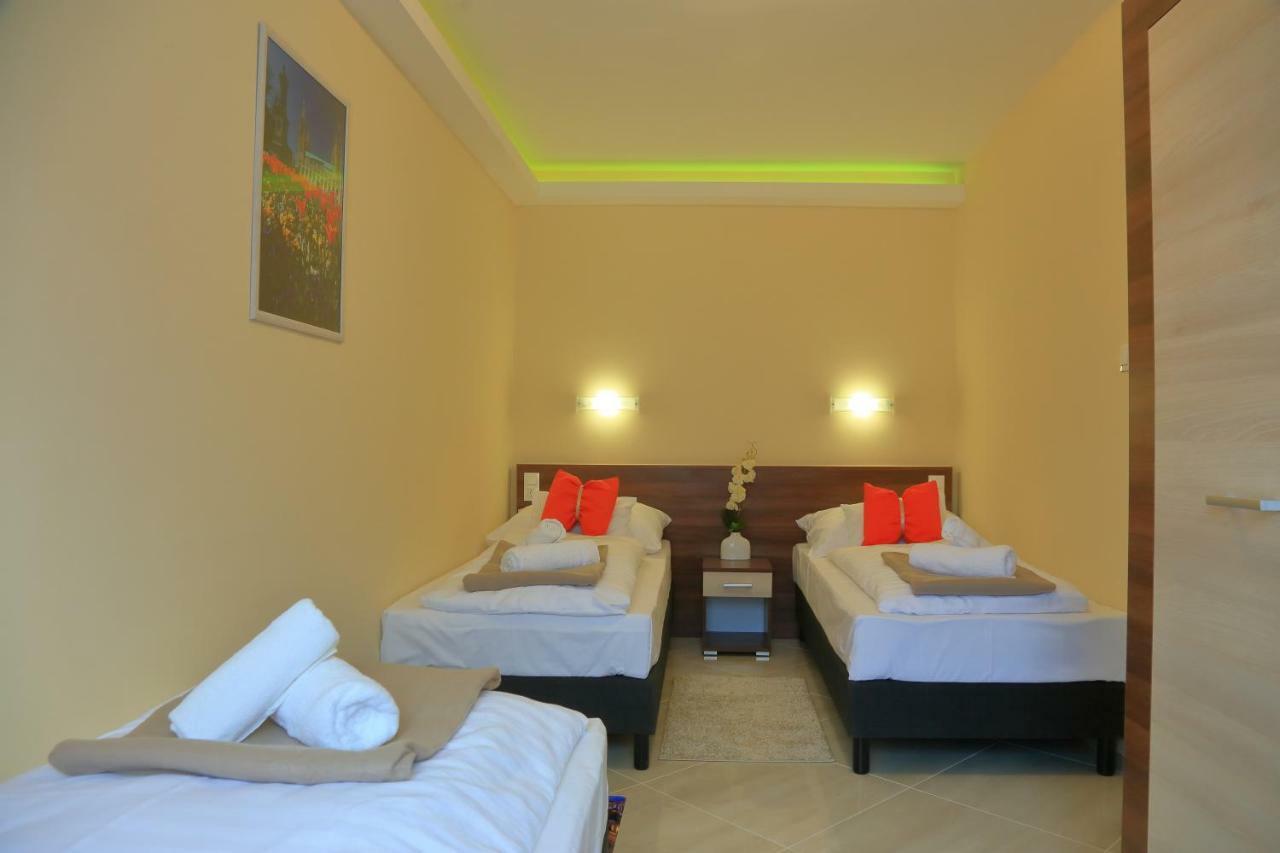 Maria Apartman Печ Экстерьер фото
