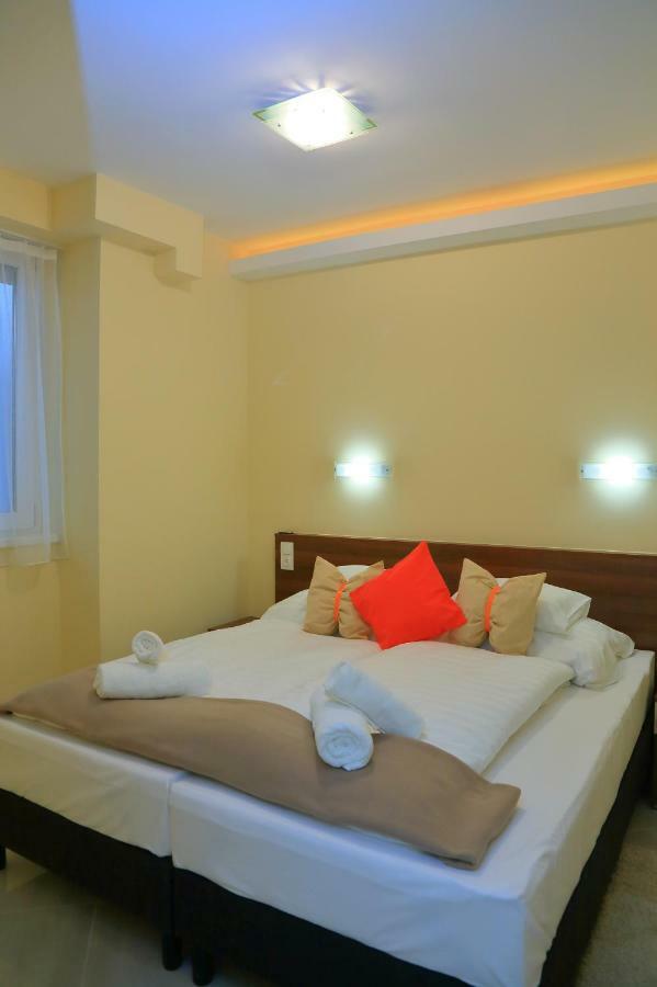 Maria Apartman Печ Экстерьер фото