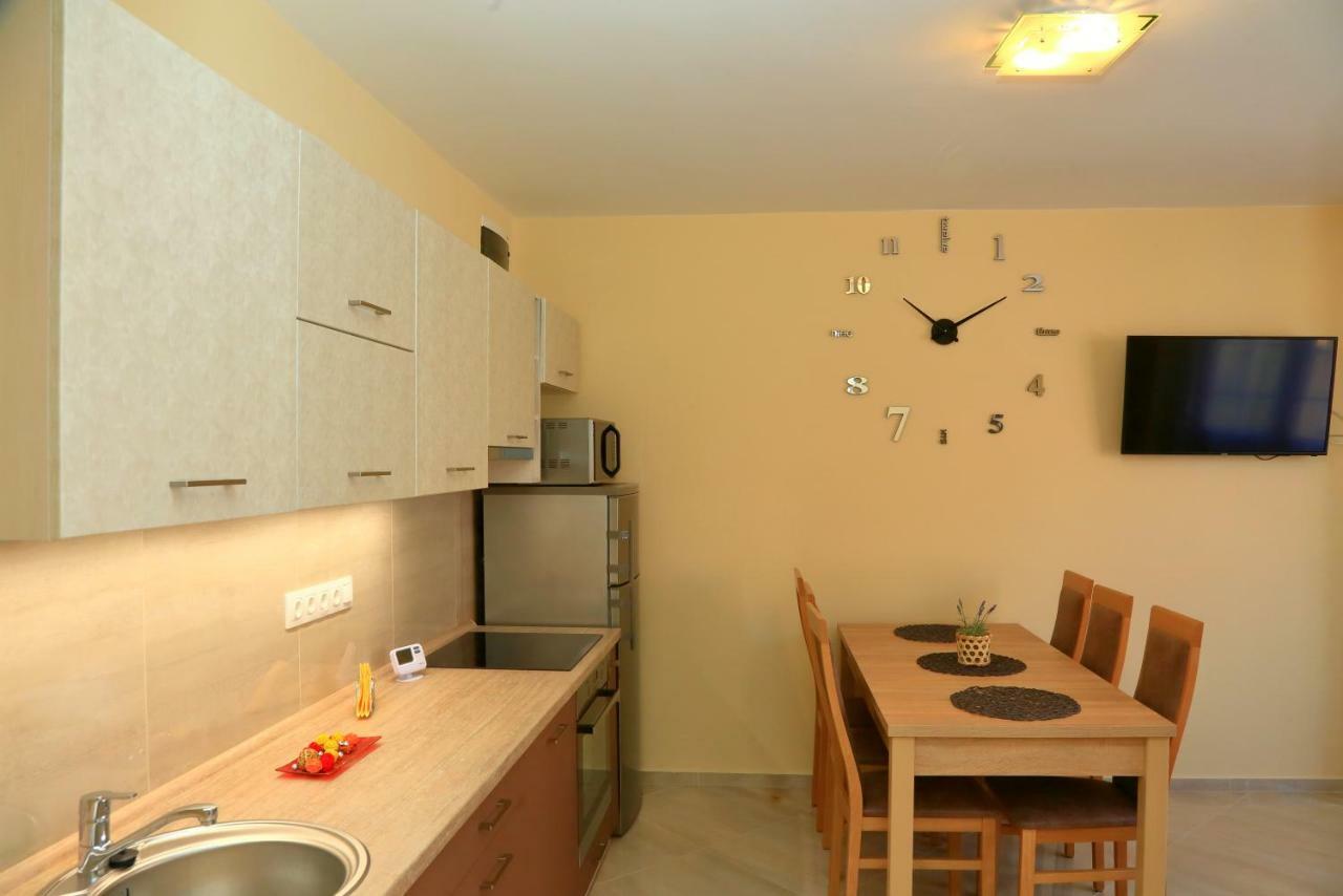 Maria Apartman Печ Экстерьер фото