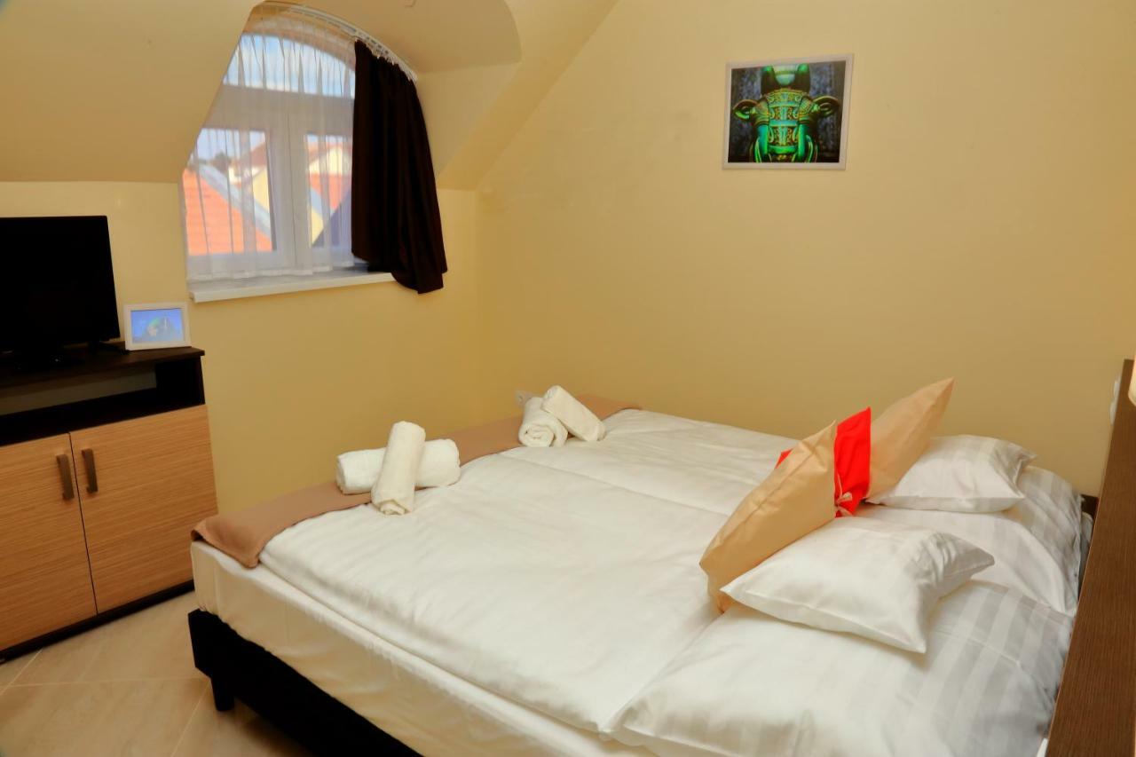 Maria Apartman Печ Экстерьер фото