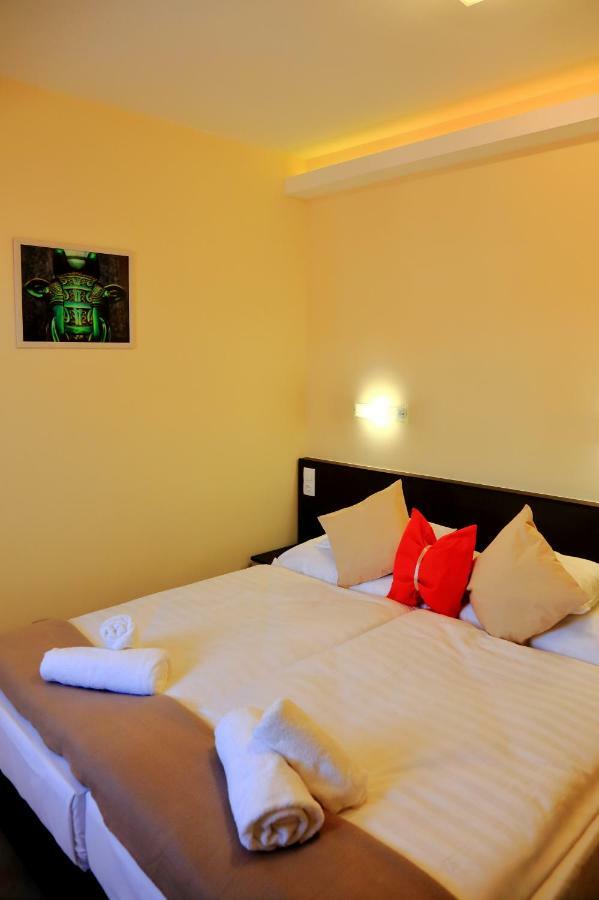 Maria Apartman Печ Экстерьер фото