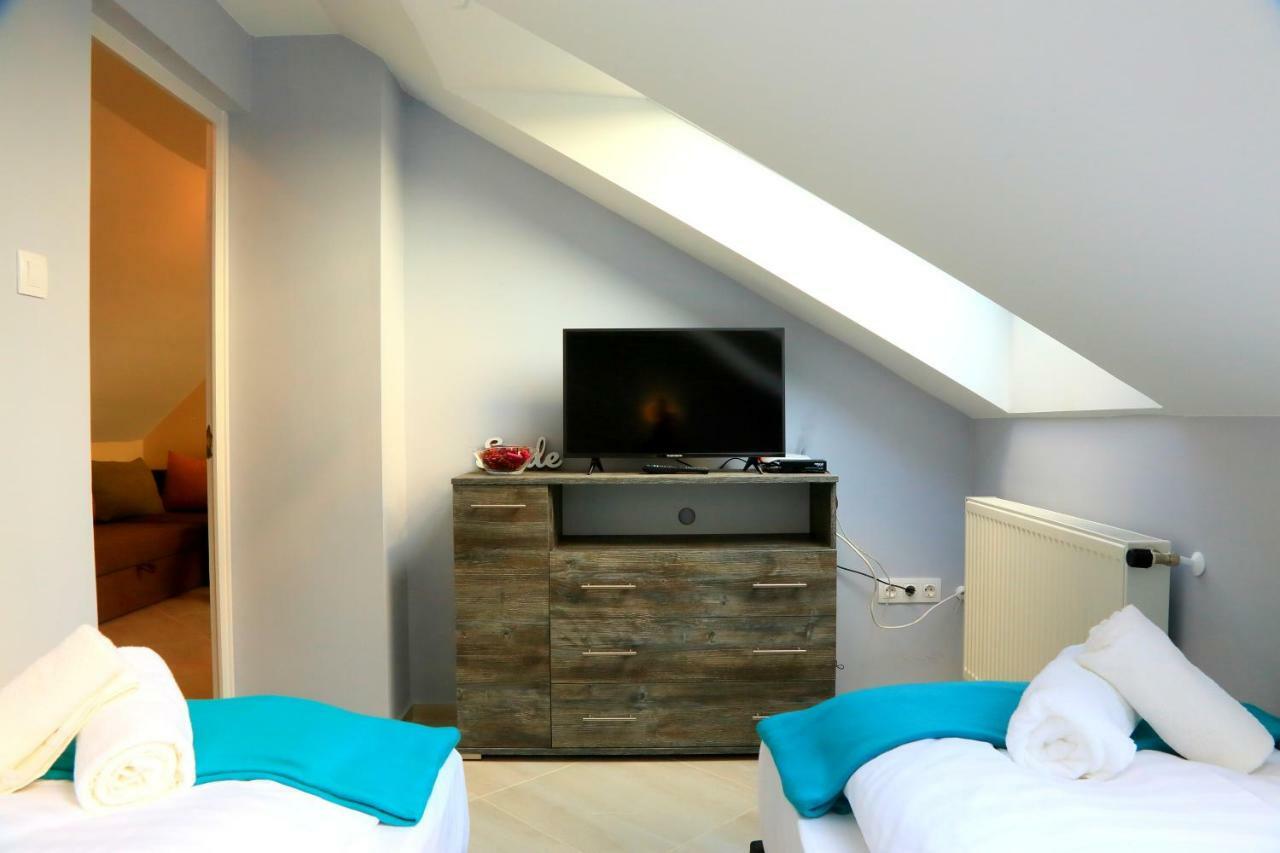 Maria Apartman Печ Экстерьер фото