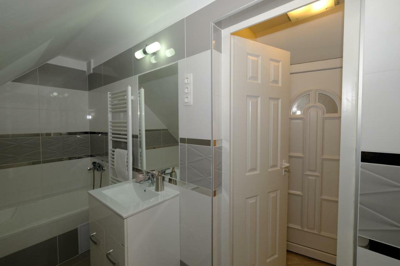 Maria Apartman Печ Экстерьер фото