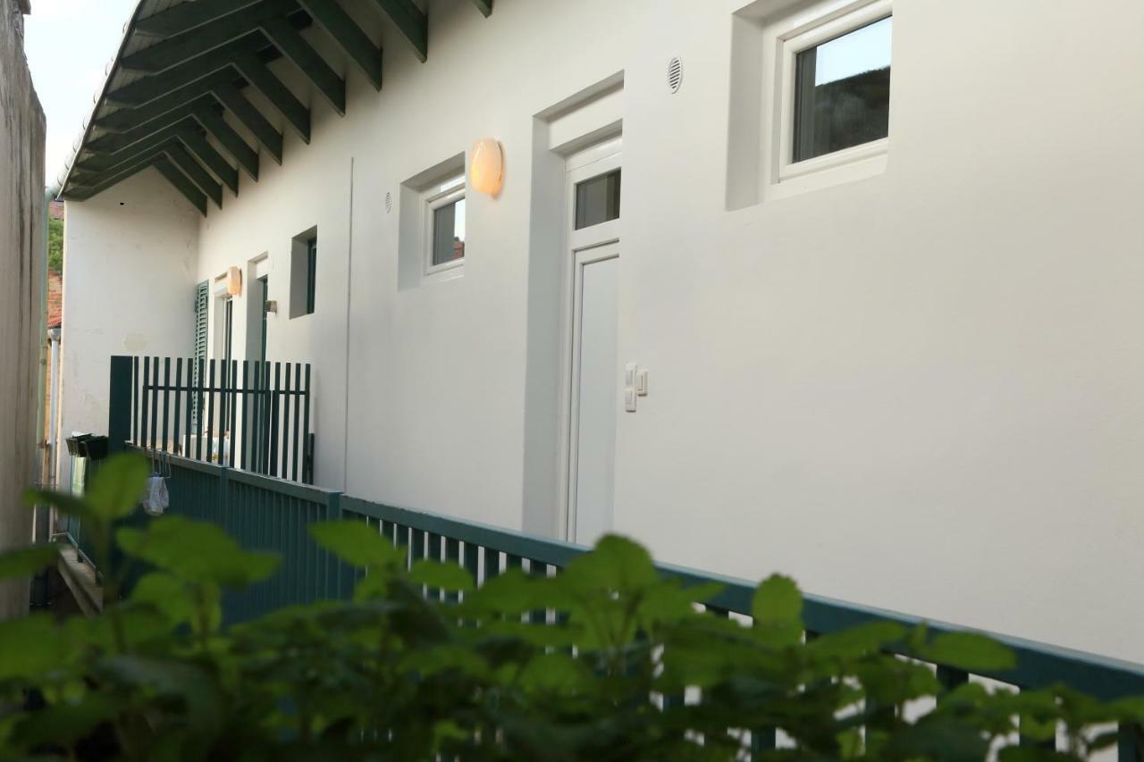 Maria Apartman Печ Экстерьер фото